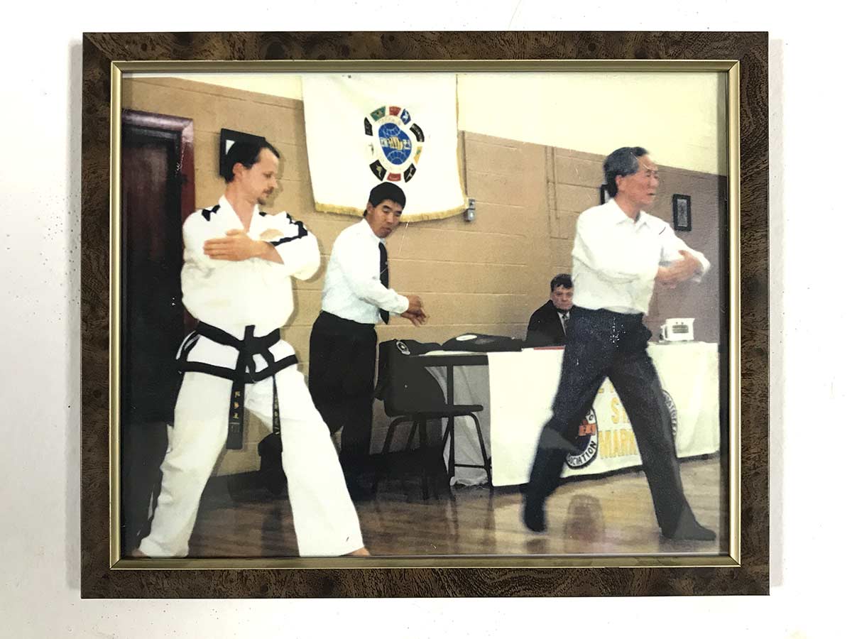 Cargin Moss With General Choi Hong Hi